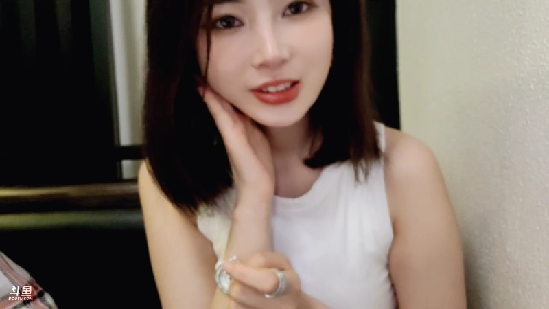 【户外】uneeZ的精彩时刻 20220505 20点场