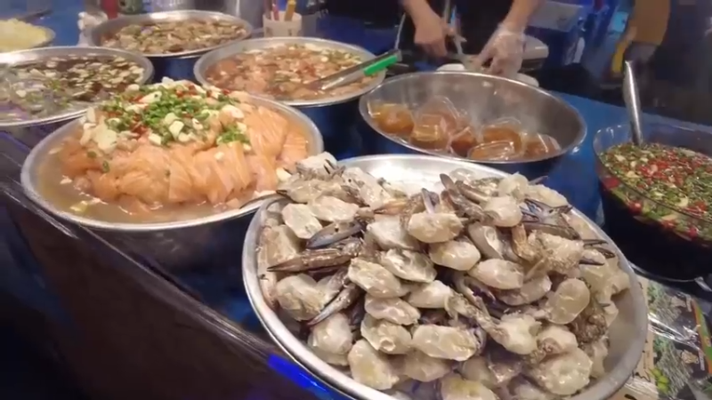 疫情下的曼谷 Jodd Fairs 夜市 - 1.疫情下的曼谷 Jodd Fairs 夜市(Av682764110,P1)