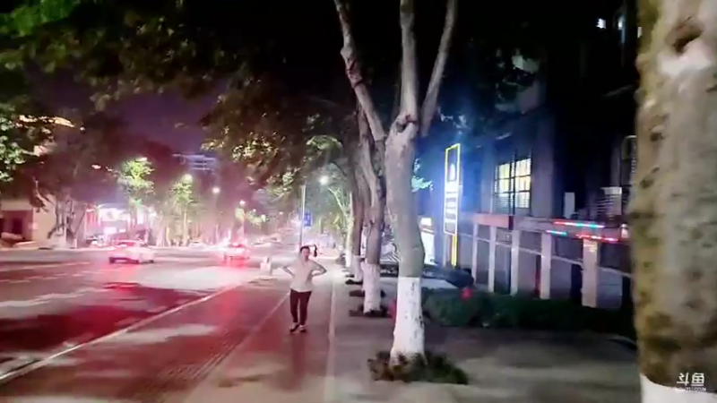 【2022-05-06 20点场】逐梦兄弟：12点开播