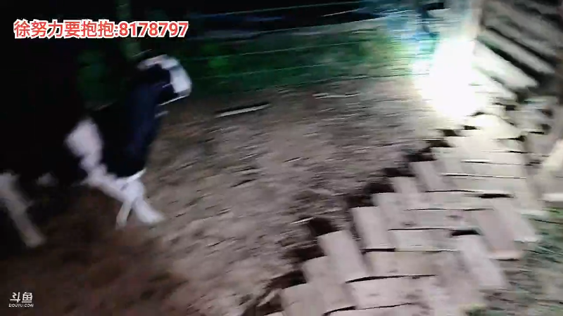 【户外】川味箩卜的精彩时刻 20220507 00点场