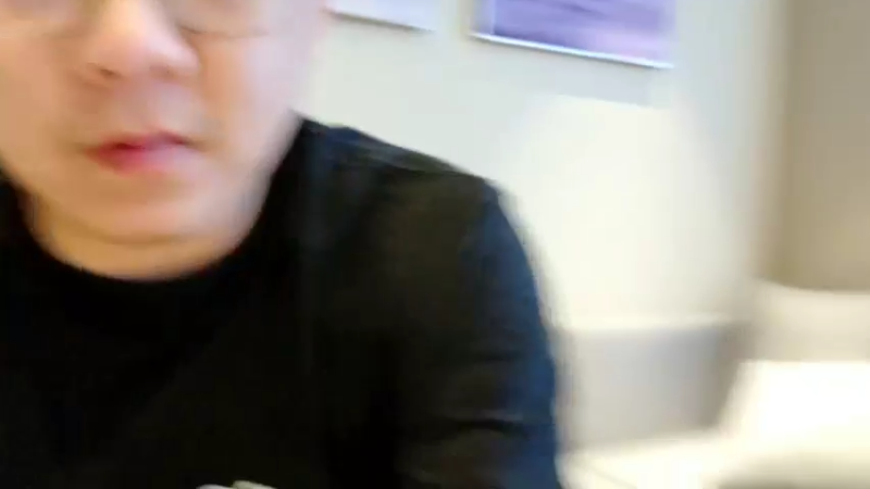 【2022-05-08 21点场】小鱼小鱼吃虾米：在宾馆混一混，明天乌鲁木齐