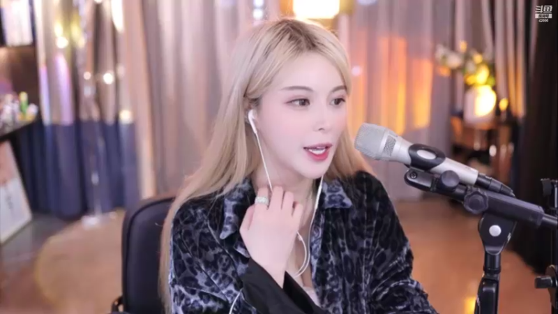 【2022-05-09 00点场】苏恩Olivia：苏恩: 女仆小苏为您服务 嘿嘿
