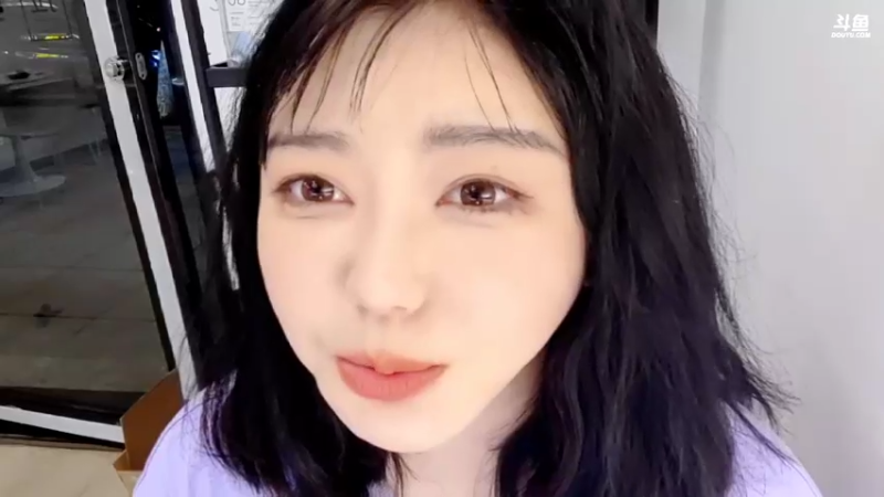 【2022-05-11 20点场】刘飞儿faye：飞儿 狱警不在，偷播一会