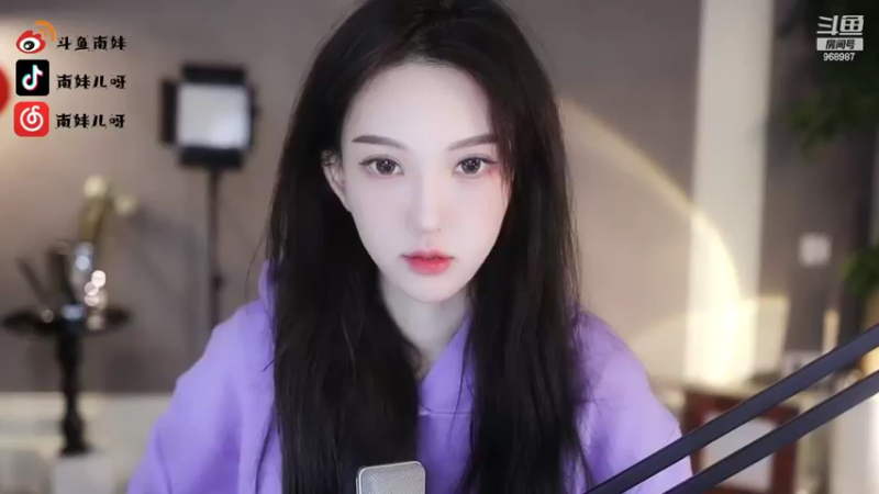 【2022-05-11 20点场】南妹儿呀：身高170 距离你1.3公里