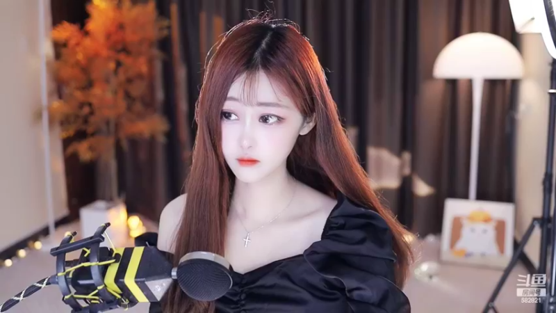 【2022-05-11 15点场】苏小懒38D：呆萌懒妹无敌射手嘎嘎乱沙