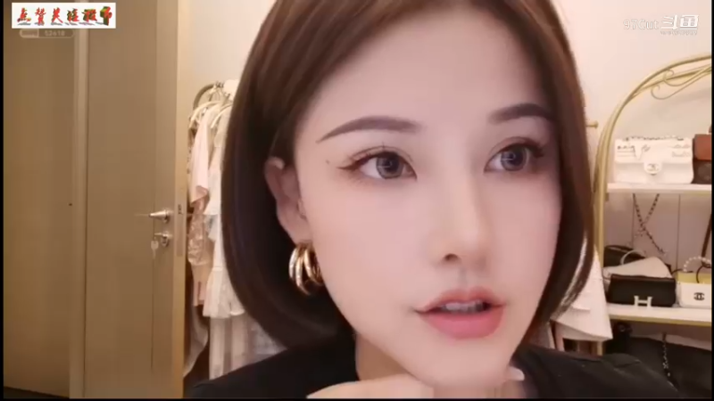 美女主播问：你养的起我吗