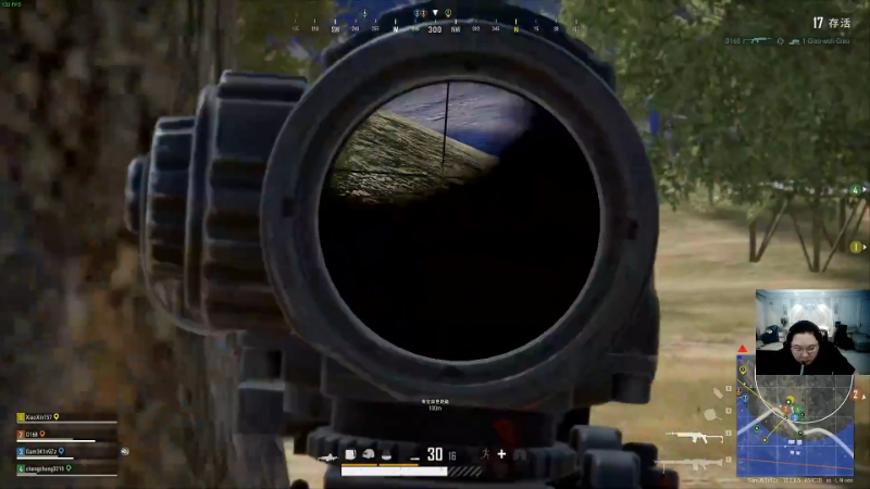 我在斗鱼看即将拥有人鱼线的PDD直播英雄联盟