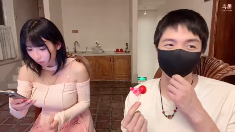 【2022-05-14 00点场】douyu小漠：小漠：线下篮球风暴，集合的日子