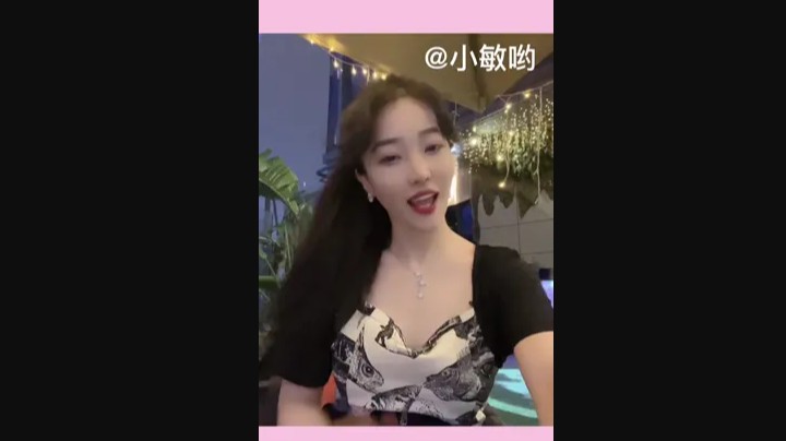 原来已经过去两年了～很开心能认识这么多有趣的朋友！也谢谢我的粉丝们