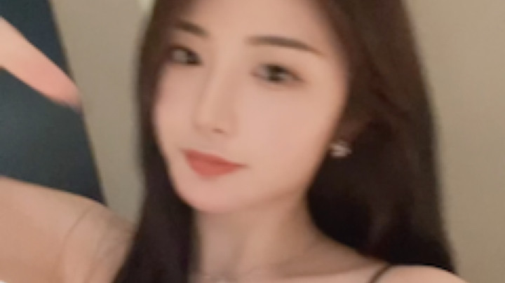 李若桐o发布了一个斗鱼视频2022-05-15