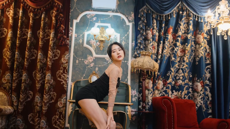 我在斗鱼看沫沫同学丶直播舞蹈