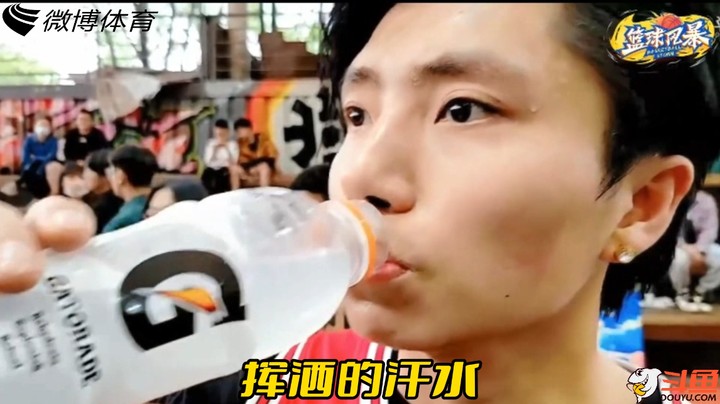 【篮球风暴】主播VS水友，连续精彩进球