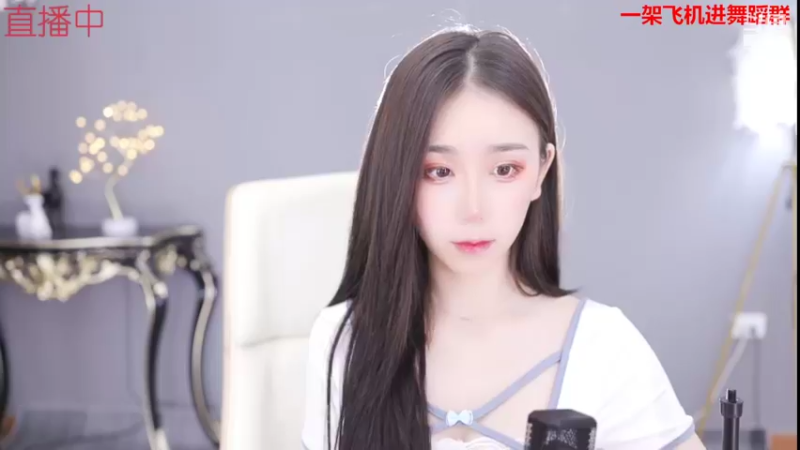 【2022-05-17 10点场】熊小怡呀：开播啦开播啦 7513035