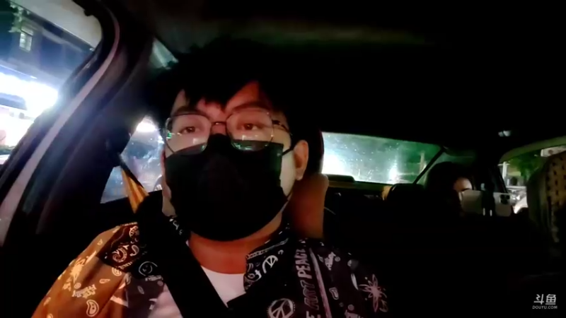 【2022-05-18 21点场】火力堂主：开心点！做自己！