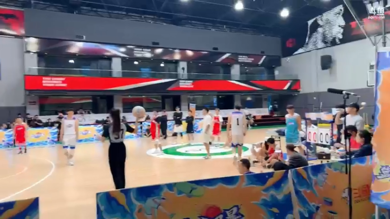 【2022-05-17 19点场】douyu小漠：小漠：篮球风暴，day4，看球