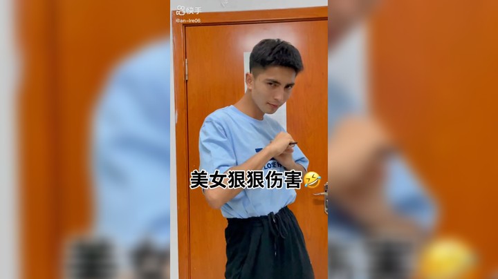 我的男人燕双鹰发布了一个斗鱼视频2022-05-19