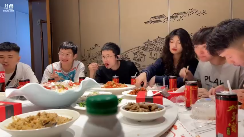 【2022-05-18 23点场】douyu小漠：小漠：篮球风暴我们是第一！