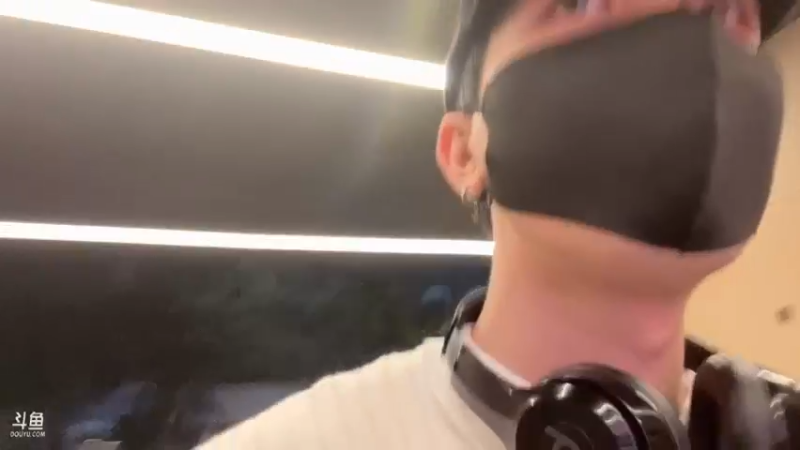 【2022-05-20 01点场】douyu小漠：小漠：那我来干嘛