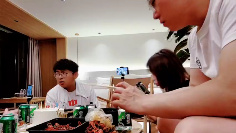 【2022-05-21 00点场】睡懵的渣皇：19-23号燃烧吧卡路里节目