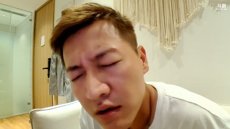 我在斗鱼看赛文柒Seven直播户外