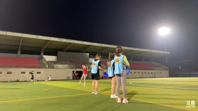 【2022-05-22 19点场】睡懵的渣皇：19-23号燃烧吧卡路里节目