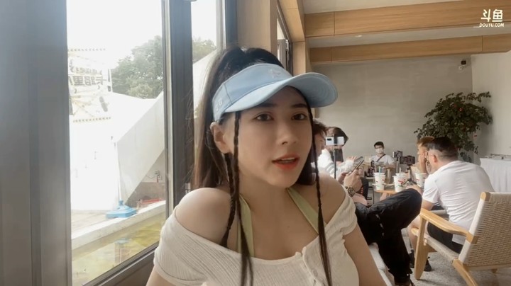 燃烧吧卡路里！美女小姐姐直播聊天真好看啊
