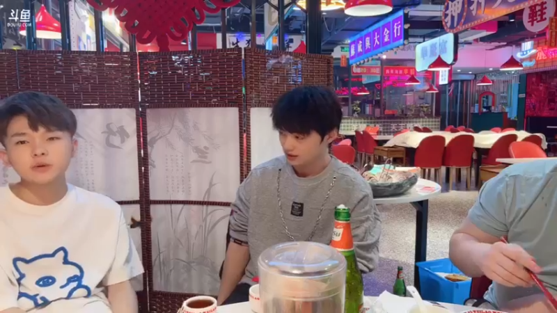 【2022-05-22 23点场】南波儿大魔王丶：带牙皇见女网友