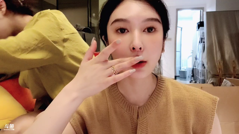 【户外】uneeZ的精彩时刻 20220523 22点场