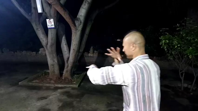 【2022-05-24 20点场】黑哥户外：武侠版大坏蛋，小时候最怕的光头