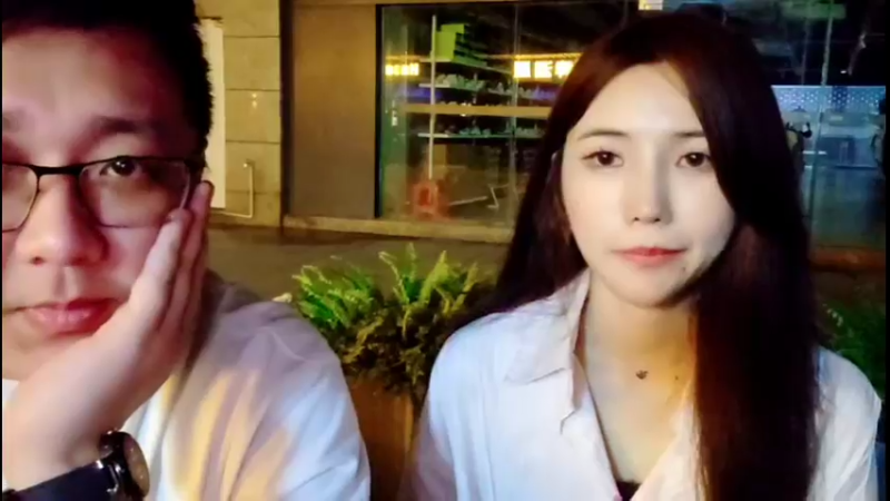 【2022-05-24 23点场】小鱼小鱼吃虾米：桂林 我和小姨子来甜蜜之旅了！