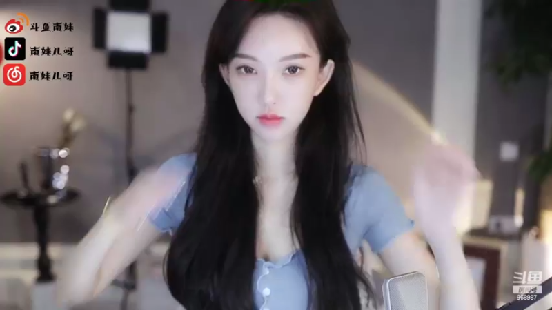 【2022-05-25 19点场】南妹儿呀：身高170 距离你1.3公里