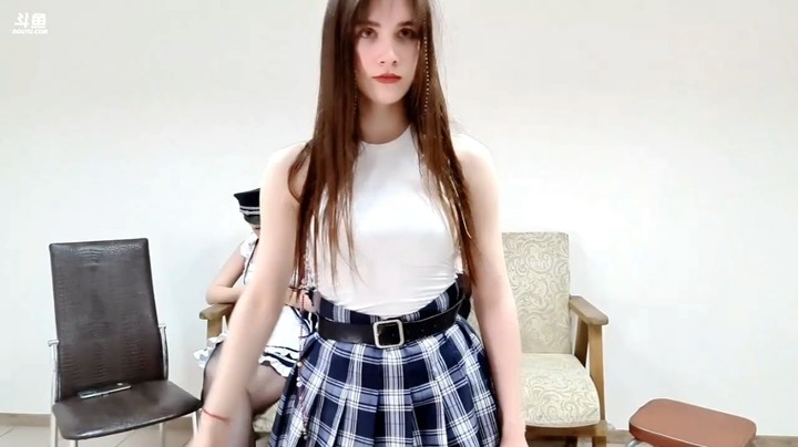 俄罗斯美女小姐姐跳舞好精彩，好看啊