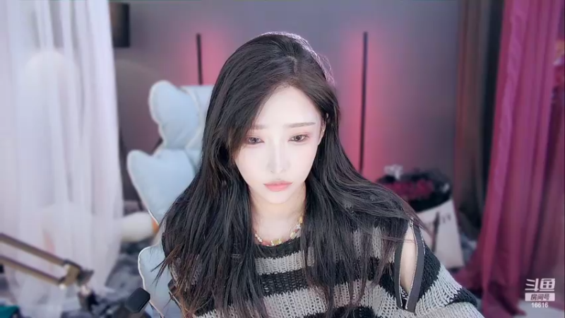 【2022-05-26 22点场】VIVI小小酥：一会见 今天来 来吹牛
