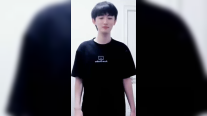 你可以平躺，可以侧躺，但哥永远风流倜傥