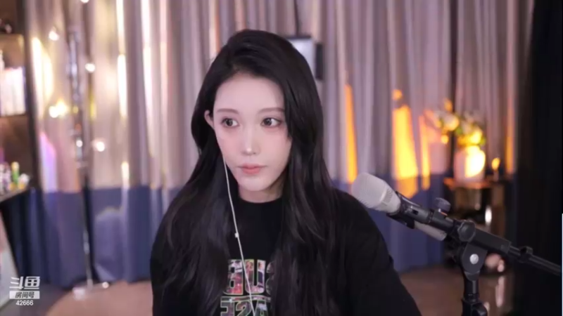 【2022-05-28 18点场】苏恩Olivia：苏恩：莲子来啦啦啦啦啦❤