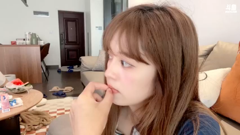 【2022-05-27 16点场】douyu小漠：小漠：八点有妹子，这不比户外好看？