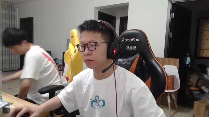 【2022-05-28 10点场】余小C真的很强：余小C：峡谷杀神冲大师！