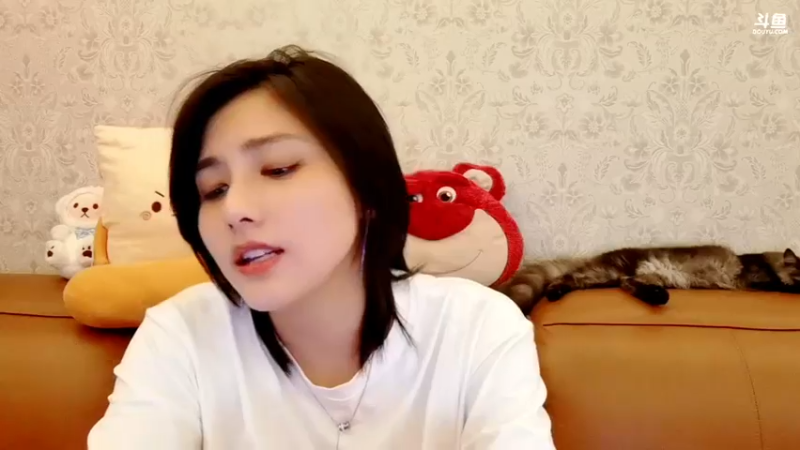 【2022-05-29 22点场】我是唐菲：如果你突然打了个喷嚏 1761727