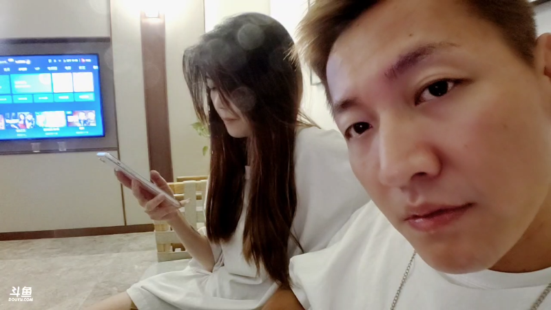 我在斗鱼看赛文柒Seven直播户外