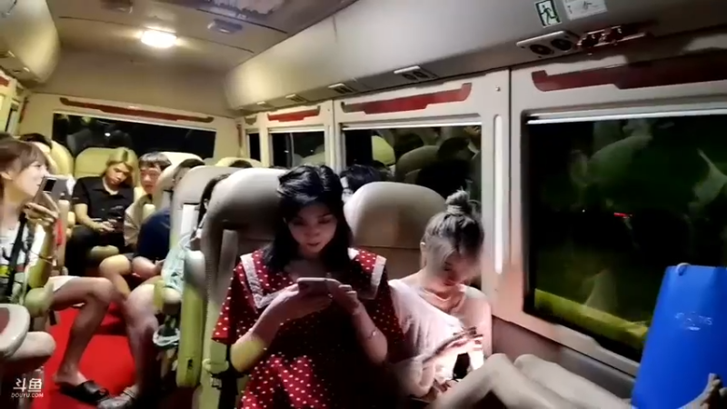 【2022-05-30 19点场】南波儿大魔王丶：南波儿：去海边啦！