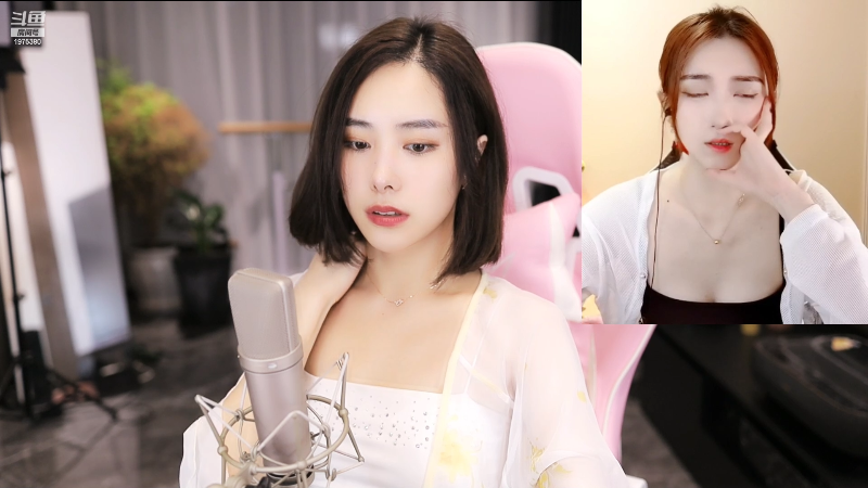 我在斗鱼看沫沫同学丶直播舞蹈