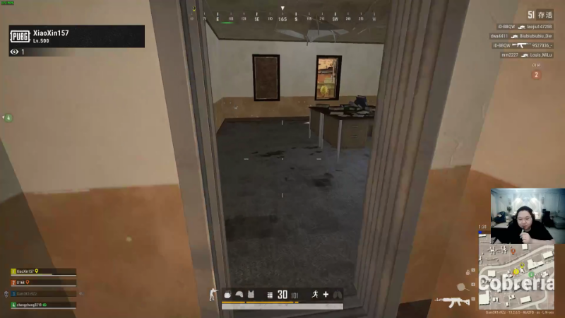 我在斗鱼看即将拥有人鱼线的PDD直播英雄联盟