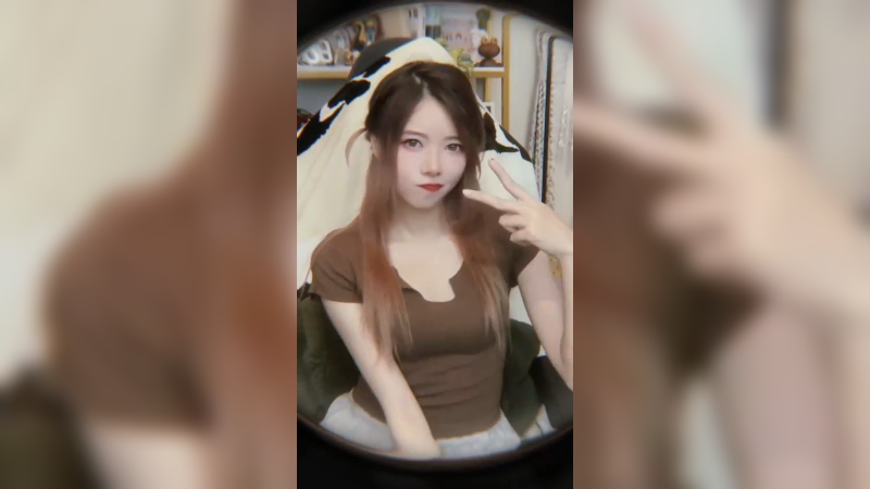 RNG三冠王 我先摇为敬 咱们就是说一个扬眉吐气！一个字，就是拽！就是得瑟 怎么滴 恭喜