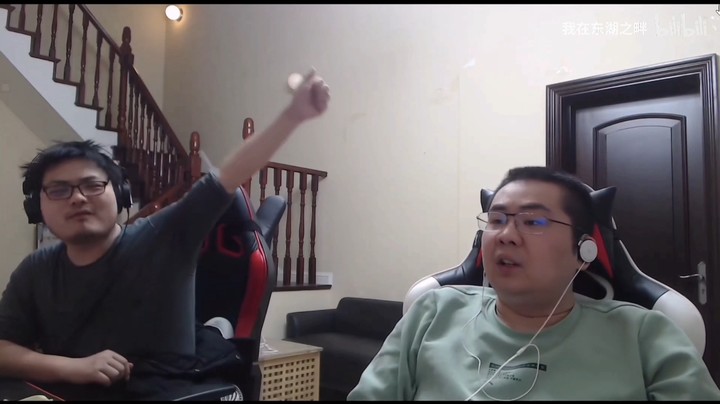 “如果有一天播不动了，我会选择退出”洞主谈自己是个从来都不含糊的人，从不迟到早退_哔哩哔哩_bilibili 和另外 2 个页面 - 个人 - Microsof