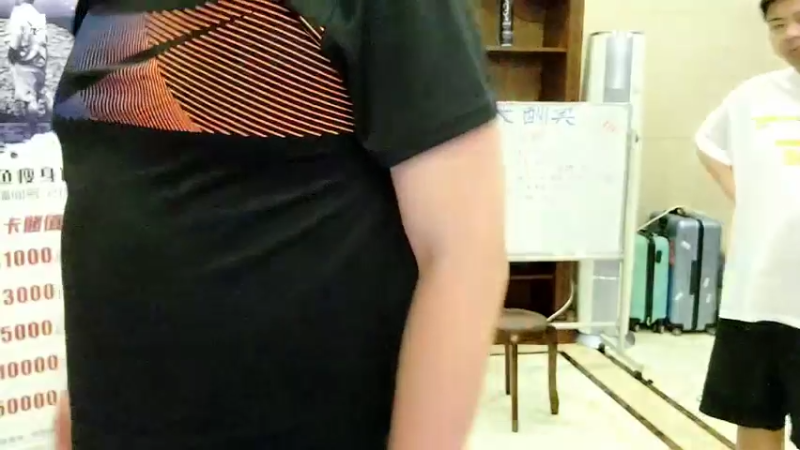 【2022-06-01 20点场】小鱼小鱼吃虾米：健身只为成为小奶狗 追回沫沫