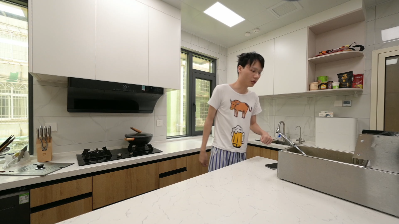 我在斗鱼看超级小桀直播马里奥制造