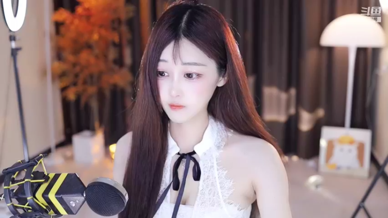 【2022-06-01 15点场】苏小懒38D：六一做你的小朋友