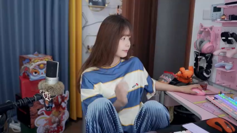 【2022-06-01 13点场】传情小小：【传情小小】姐要过六一！！！