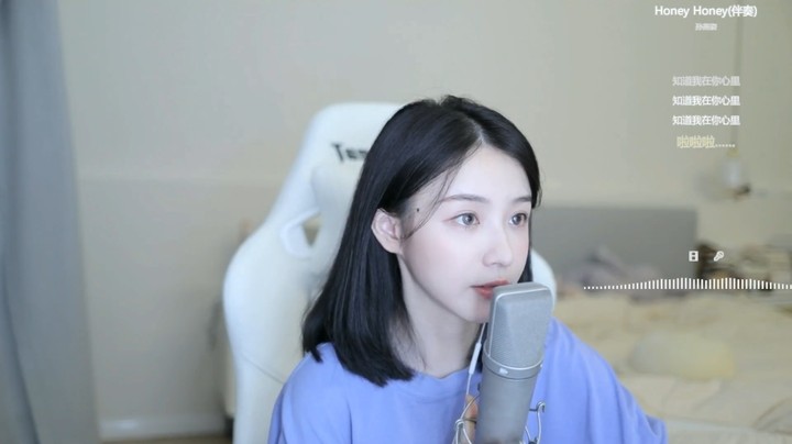 美女周二珂演唱情歌好甜，真好看啊