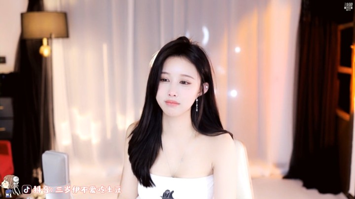 三岁伊说我都不知道大哥喜欢看大摆锤